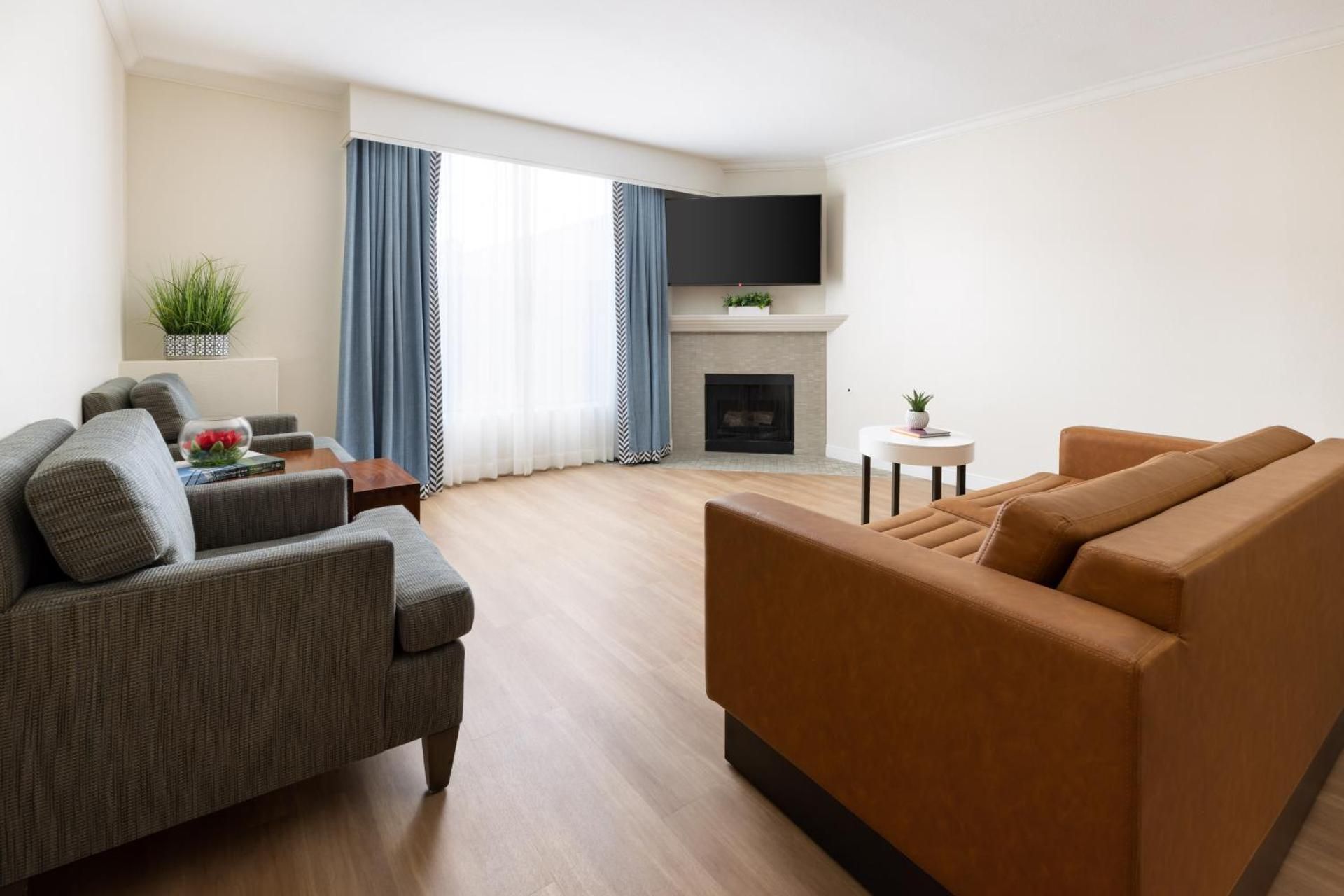 The Anza - A Calabasas Hotel Two-Bedroom Suite 3