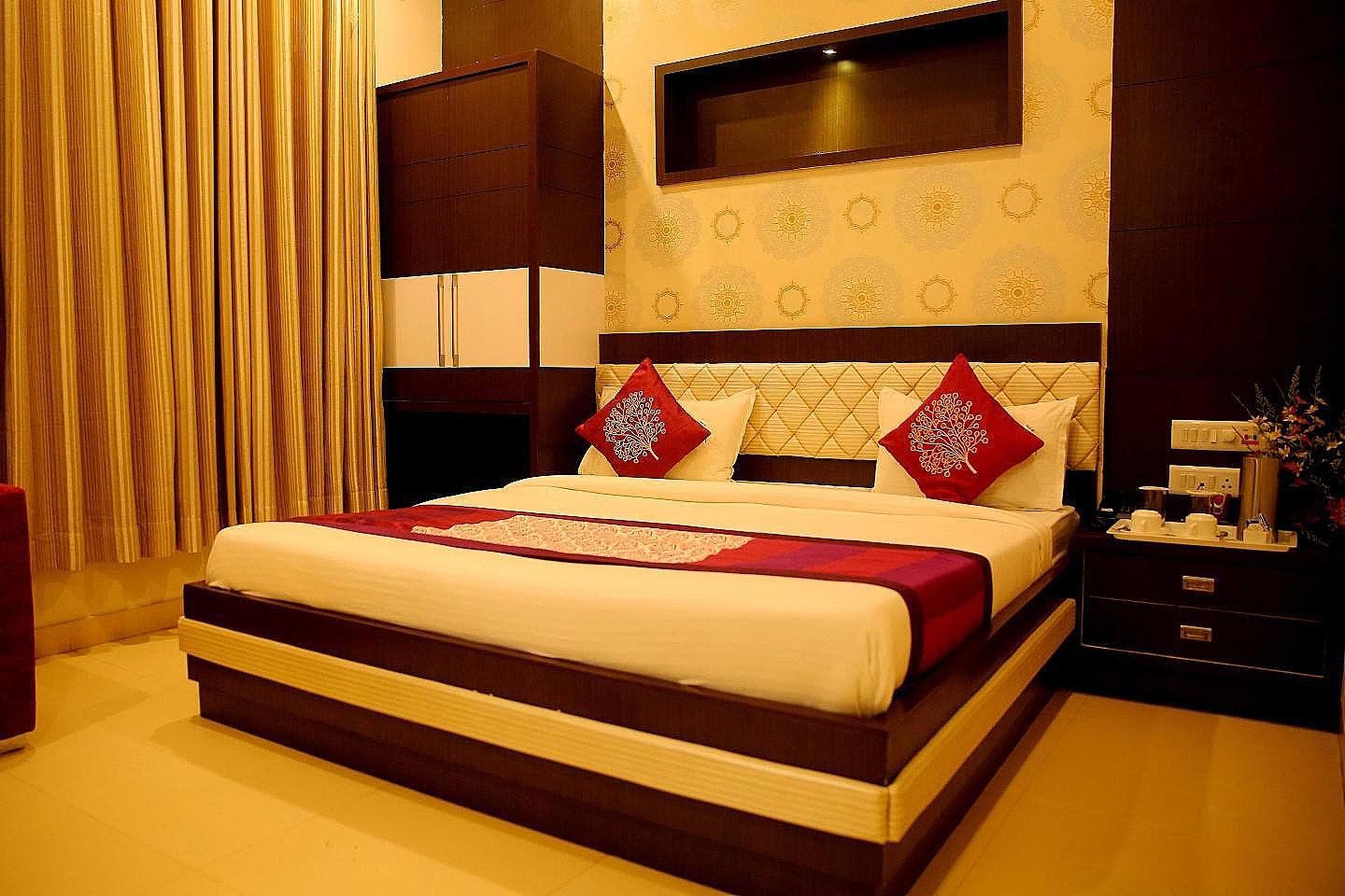 Hotel Rivera Palace Standard Room 9