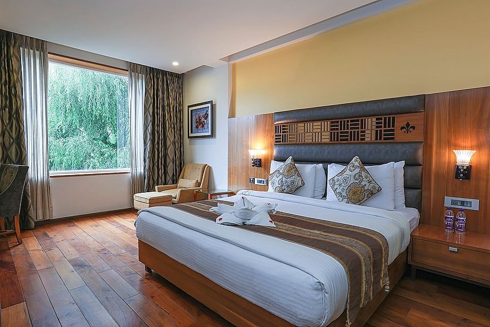 Renest Dunsvirk Court Mussoorie Sparrow room King Size or Twin