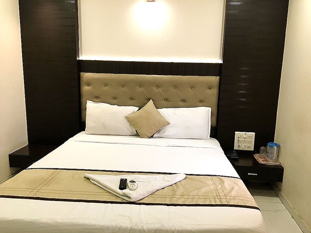 Hotel BKC Palace Inn Deluxe Double Room 13