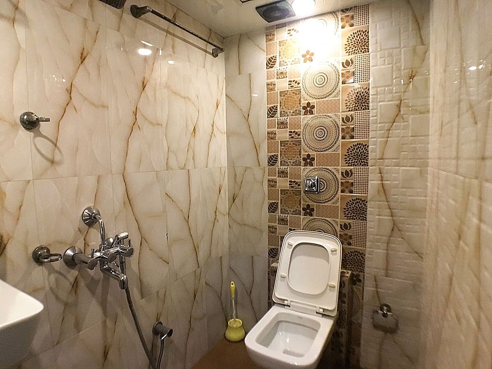 Hotel BKC Palace Inn Deluxe Double Room 17