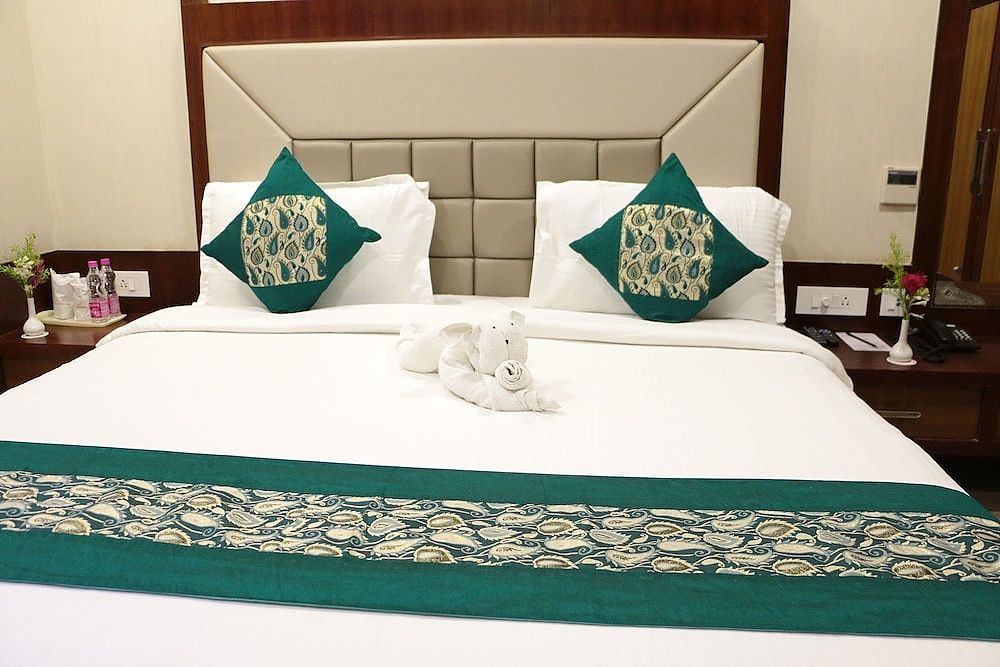 Hotel Landmark Luxury Double or Twin Bed Room 2