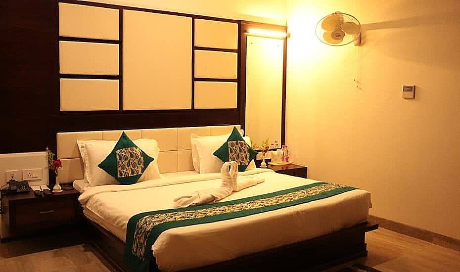 Hotel Landmark Luxury Double or Twin Bed Room