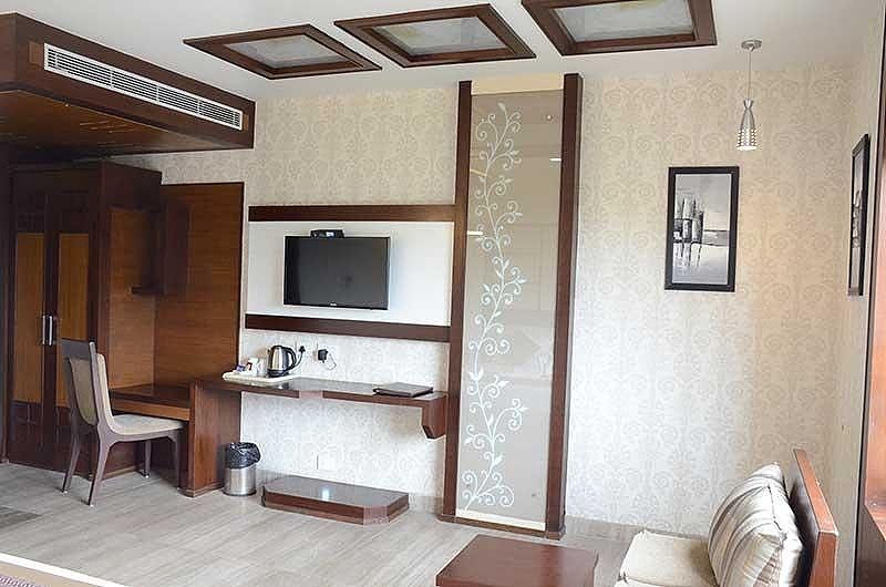 Suite Room