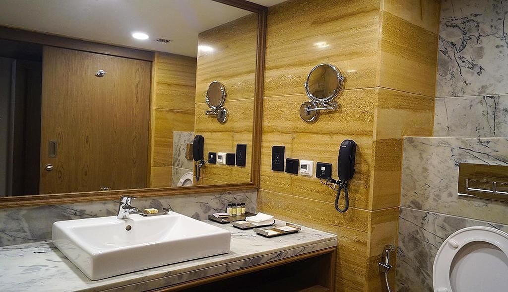 Deluxe Mountain View Room