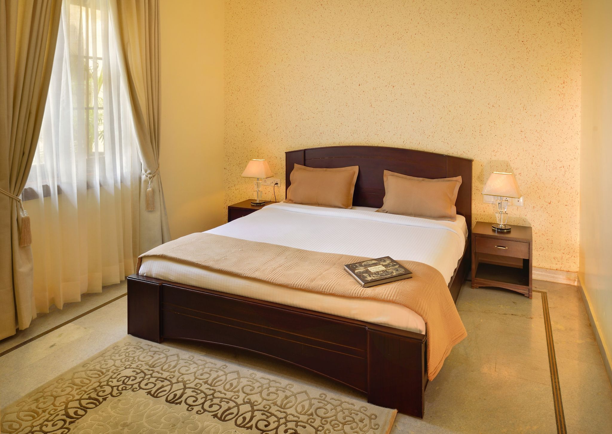 Syna Heritage Hotel Deluxe Double Room