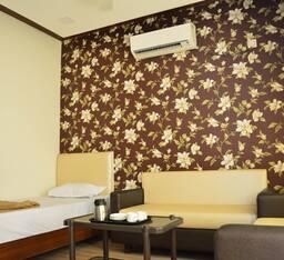 undefined Hotel Omkar Palace 8
