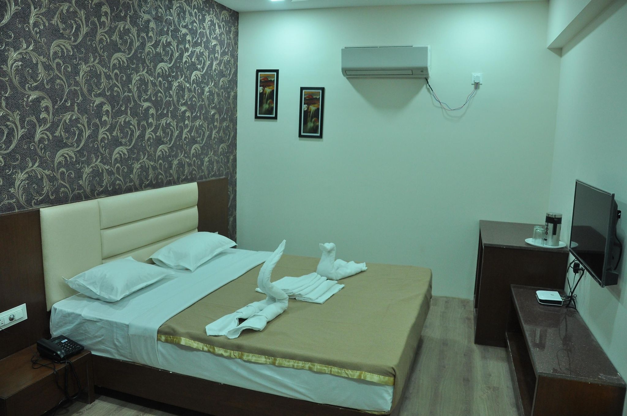 undefined Hotel Omkar Palace 10