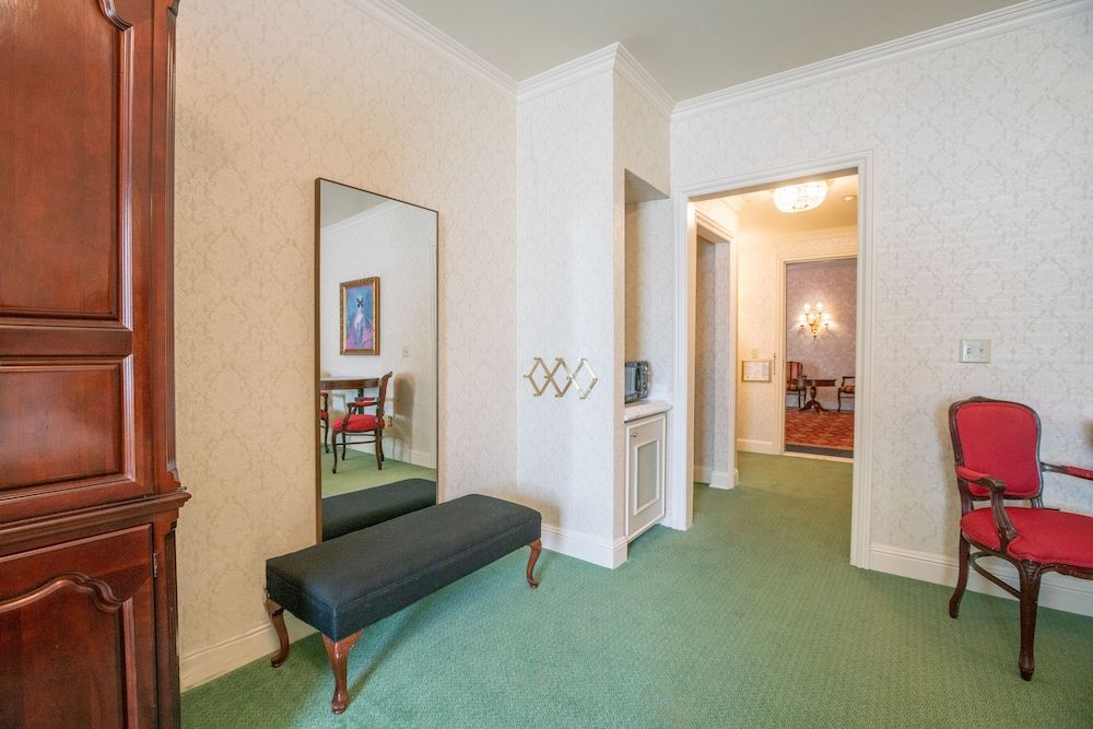 Bristol Hotel, Boutique Collection Executive King - Accessible 4