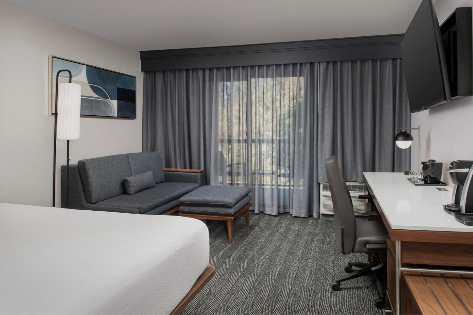 King Room with Sofa Bed and Roll-in Shower - Mobility Accessible
