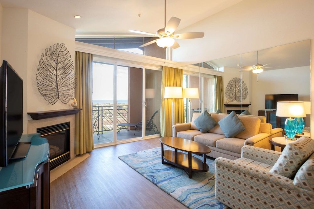 Grand Pacific Palisades Family Condo, 2 Bedrooms, Kitchen 8