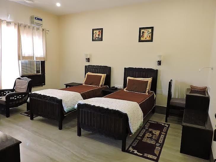 Deluxe Twin Room with Balcony
