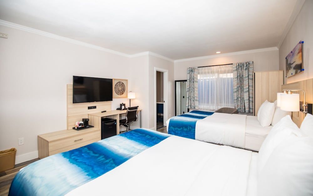 Room, 2 Queen Beds, Non Smoking