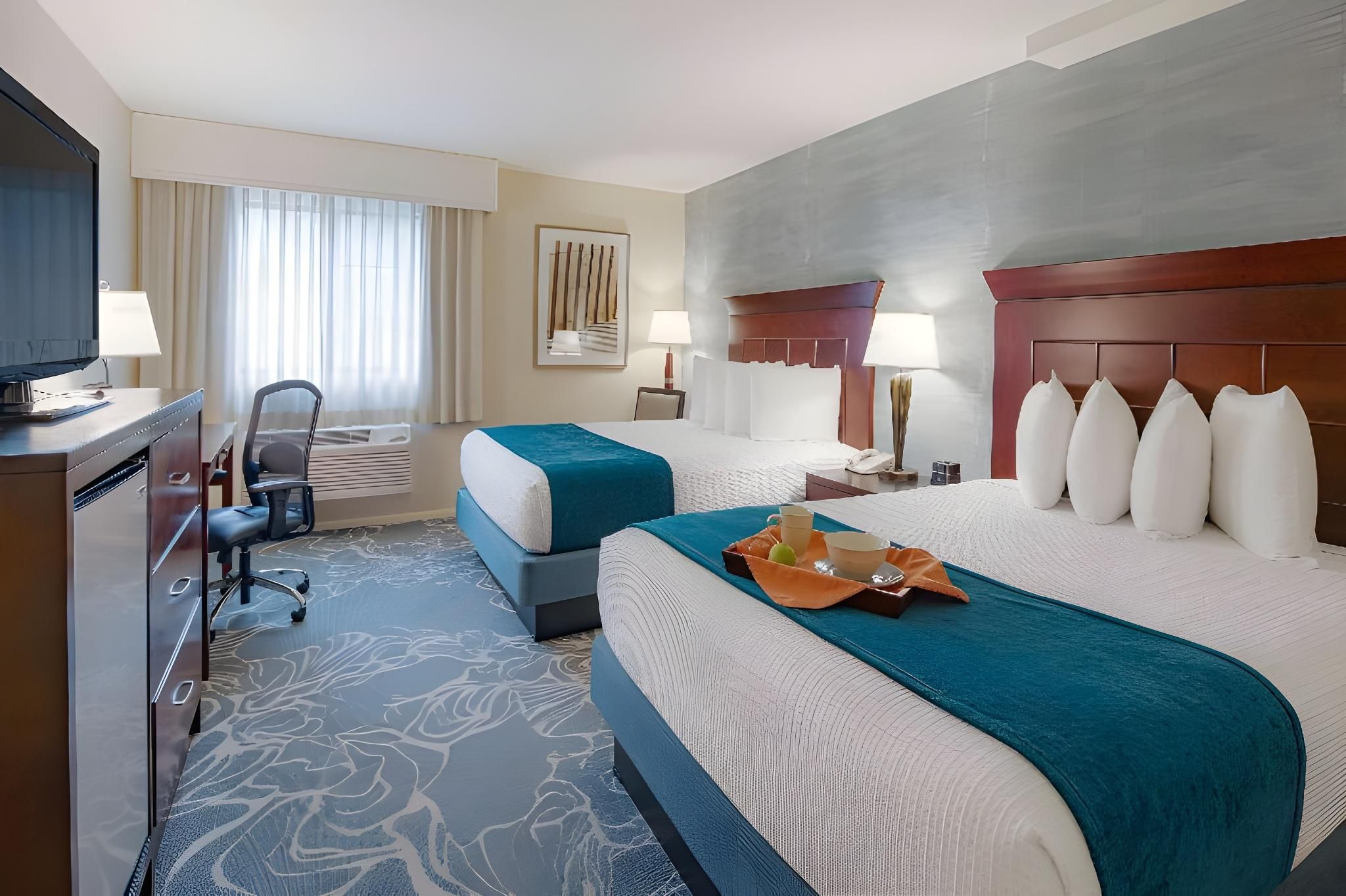 2 queen beds, nonsmoking