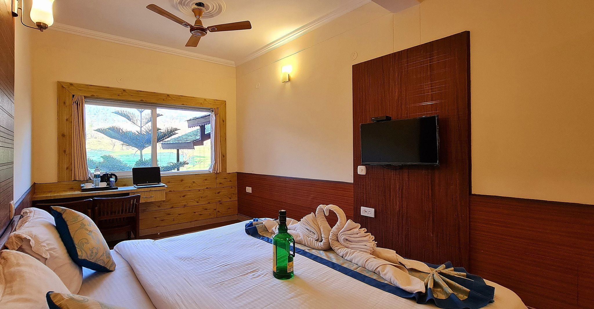 Samdupling Himalayan Brothers Superior Room with Mountain View
