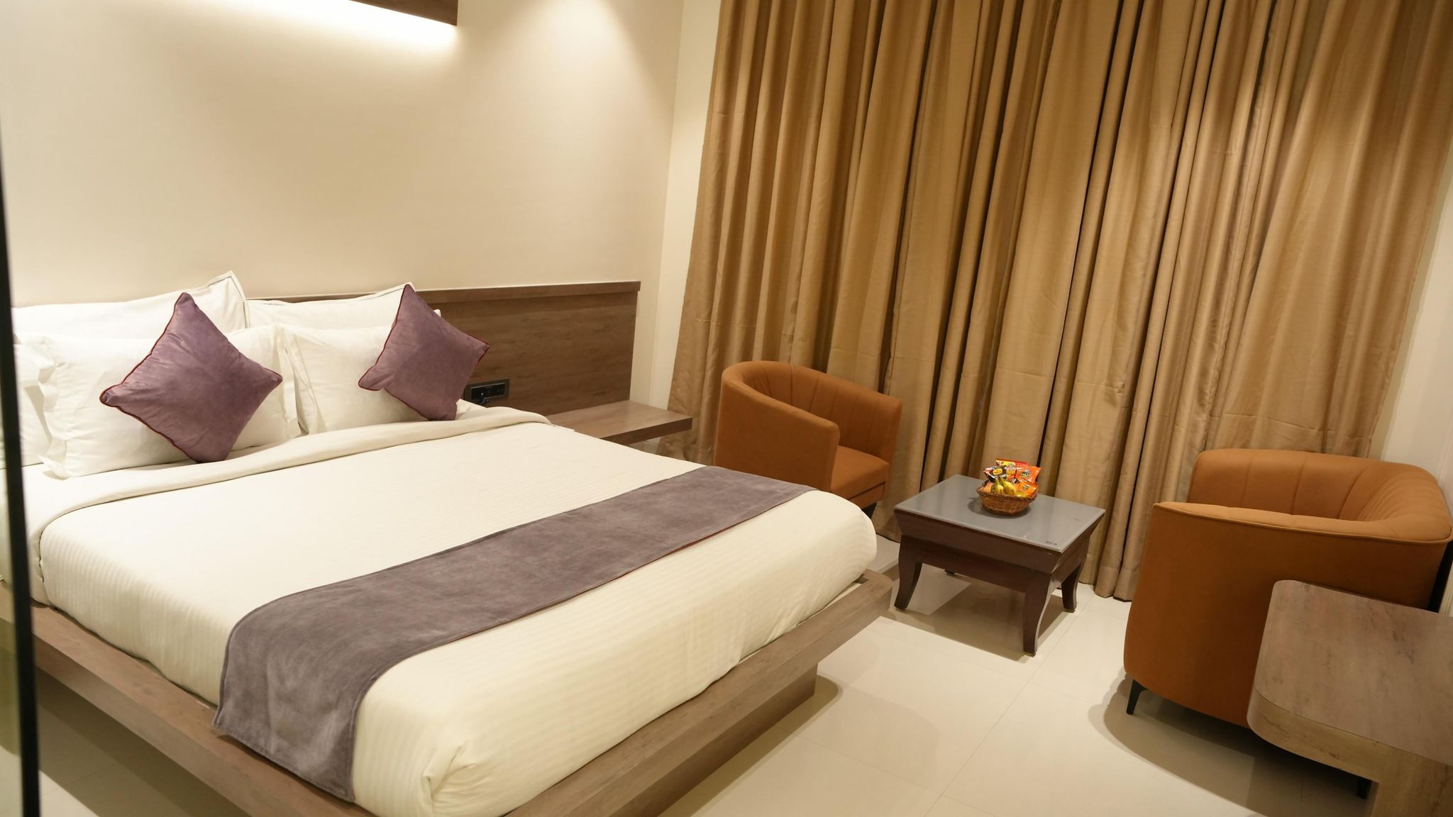 Jivanta Shirdi Deluxe Room 4