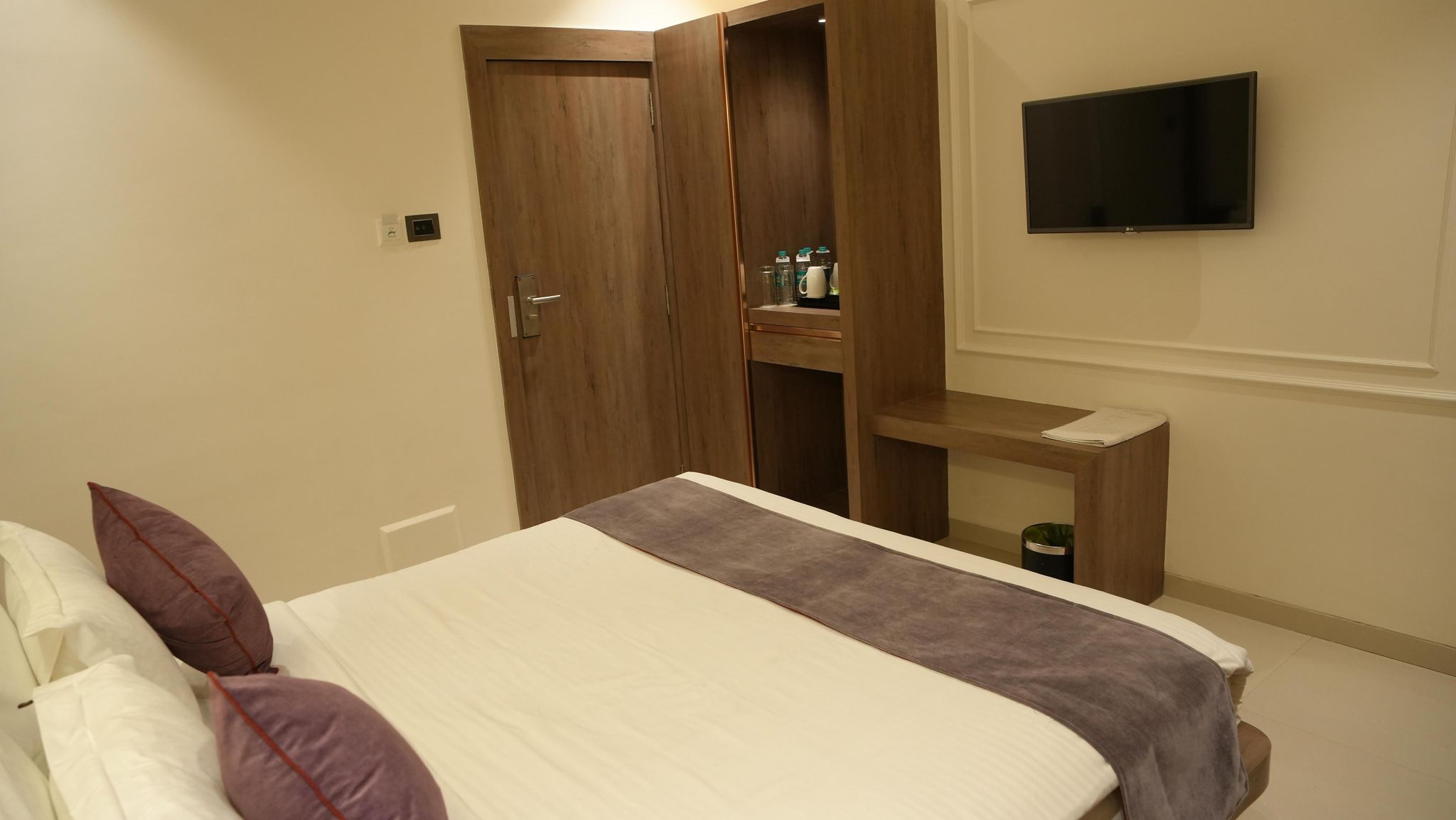 Jivanta Shirdi Standard Room 3