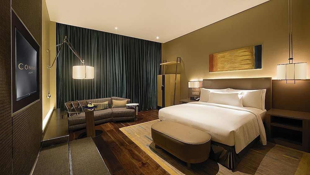 Conrad Pune by Hilton Deluxe Room, 1 King Bed 5