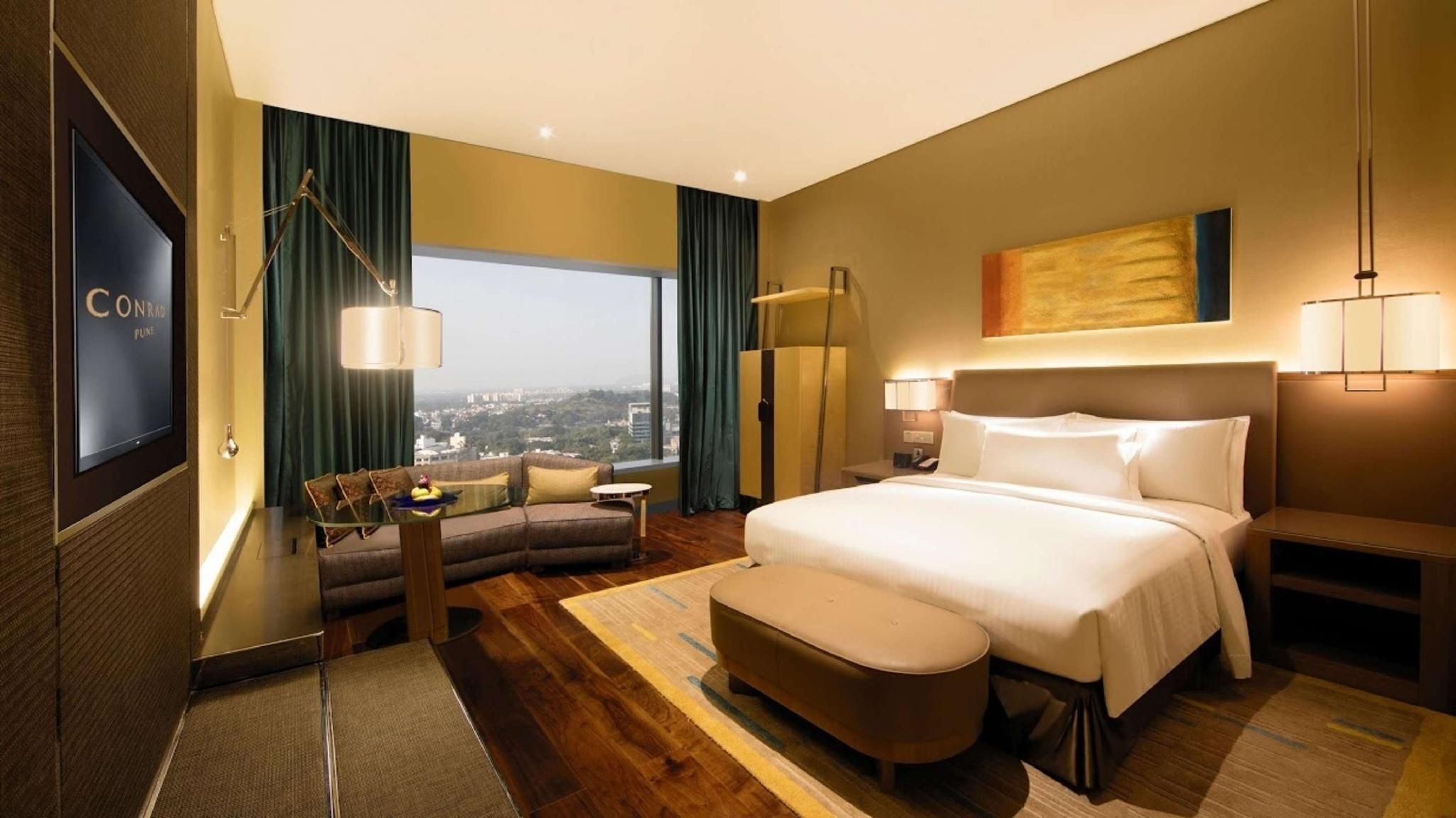 Executive King Room With Executive Lounge Access