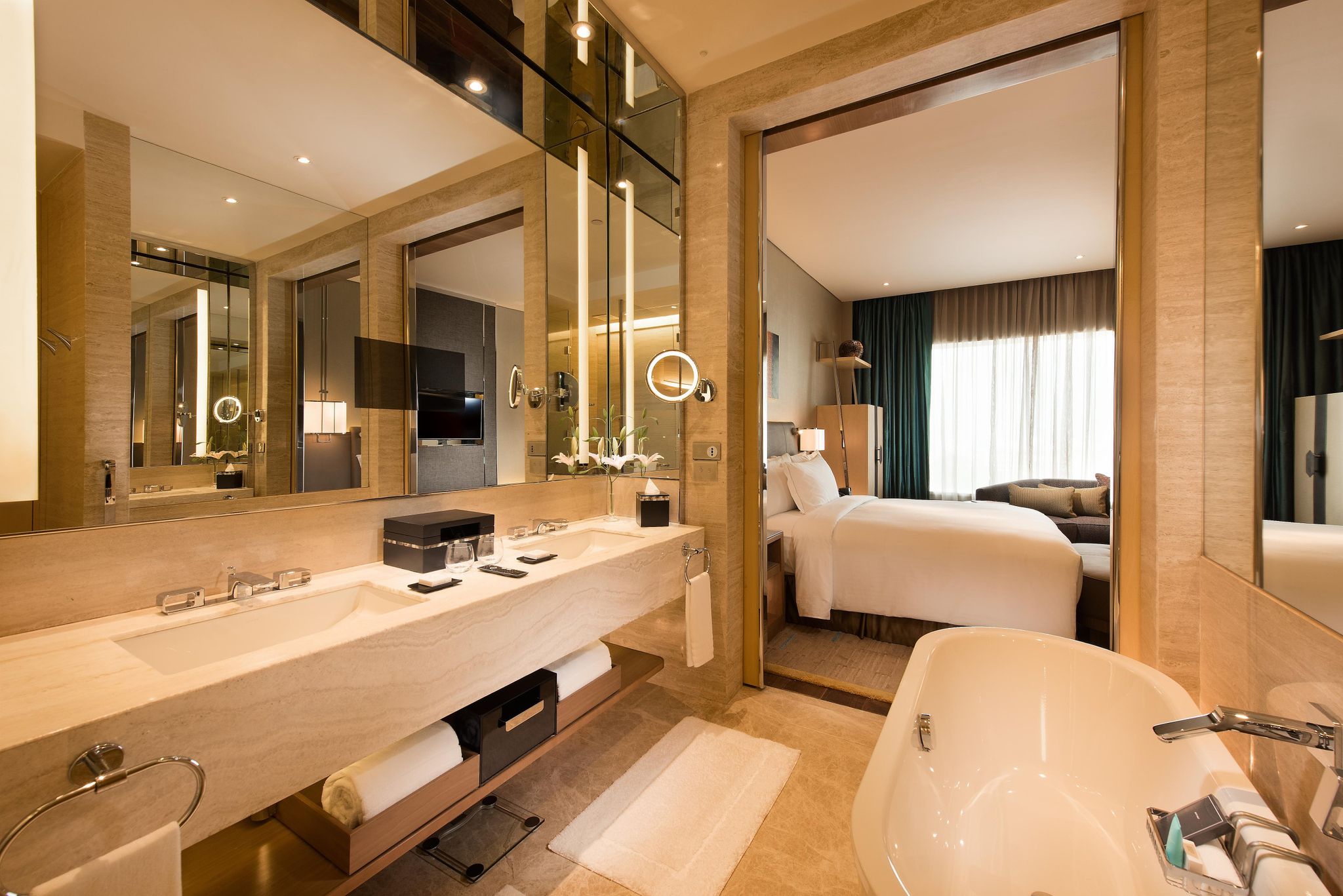 Executive Room, 1 Queen Bed