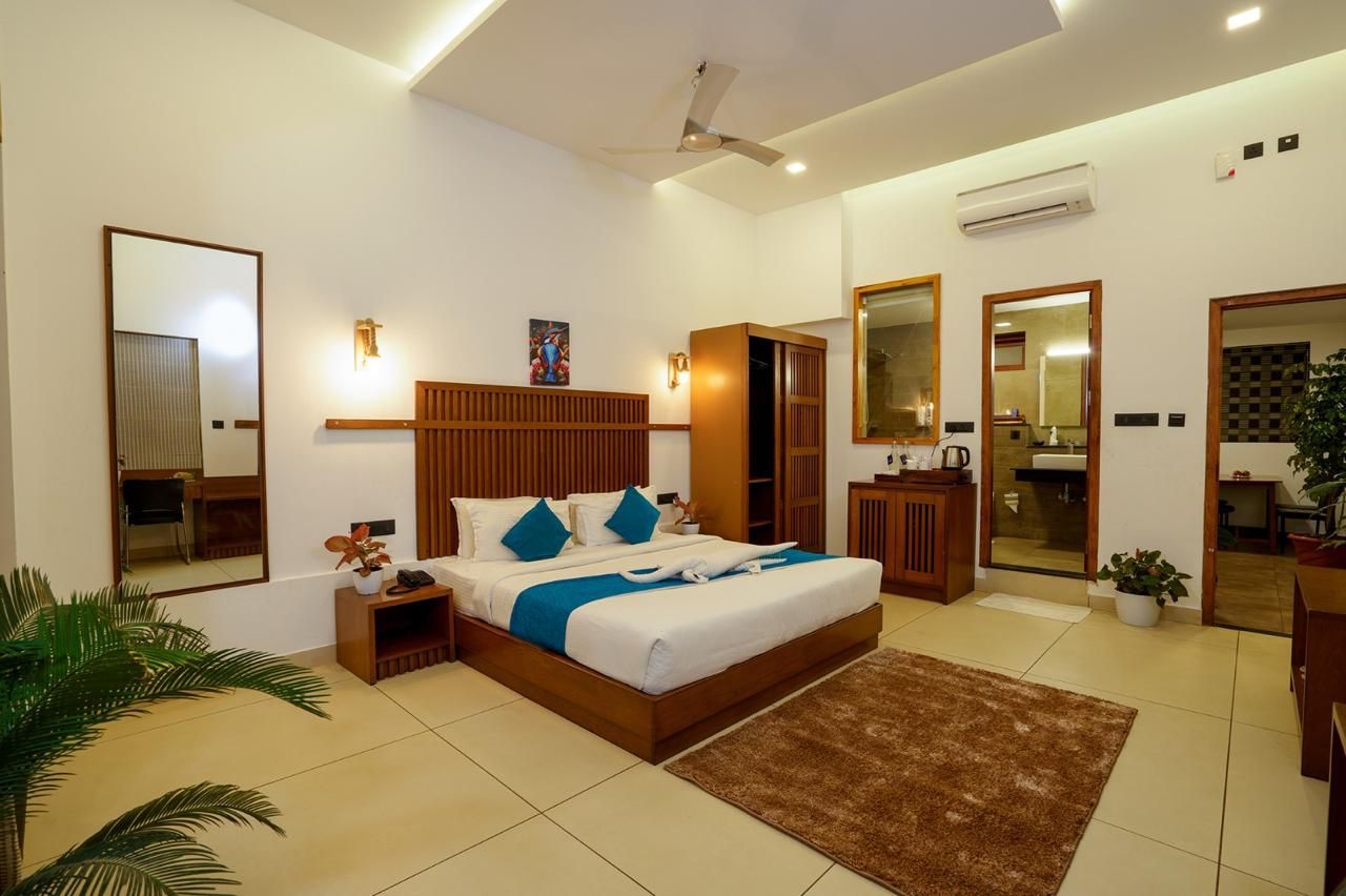 Vistara Suite Lake View AC
