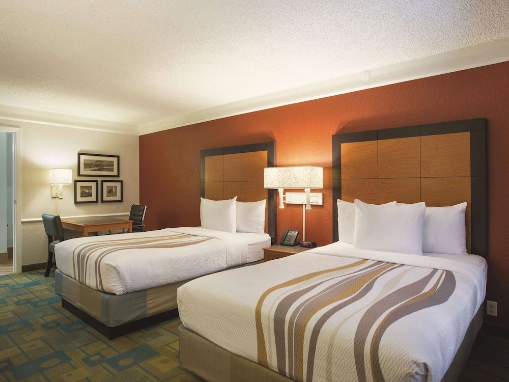Standard Room, 2 Double Beds, Non Smoking