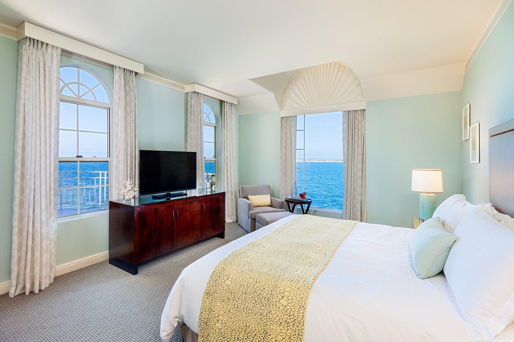 Waterfront Villa King Suite