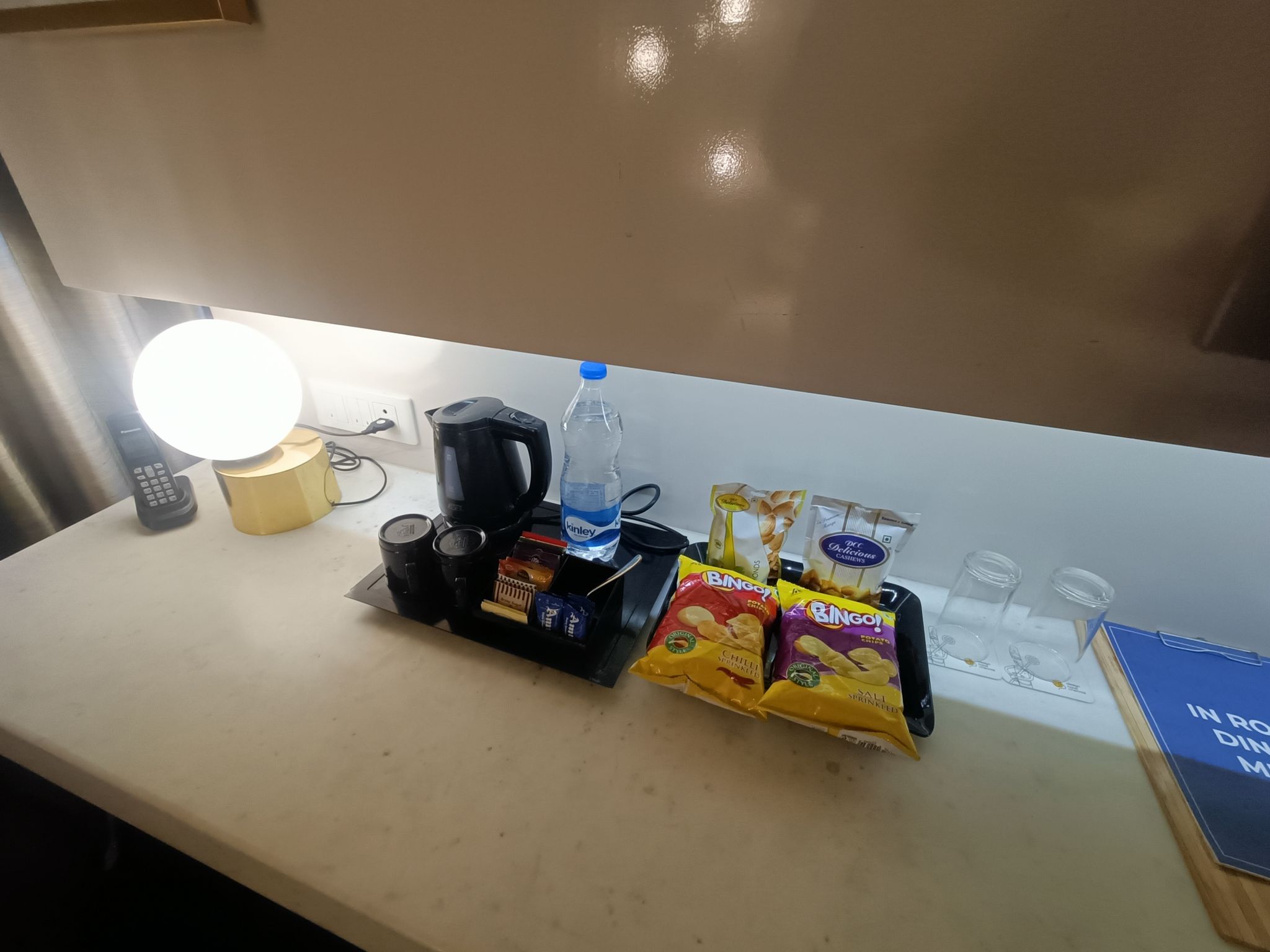 BOULEVARD by Design Hotel  Standard King Room Non Smoking 21