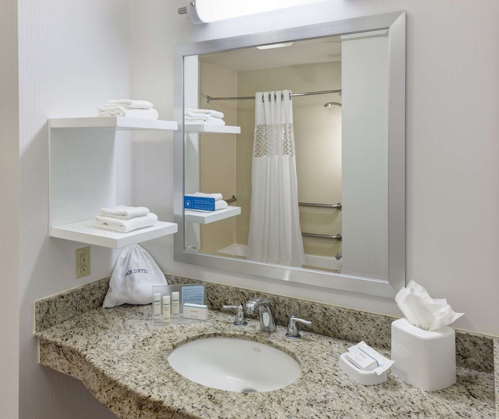 Room, 2 Queen Beds, Accessible (Hearing)