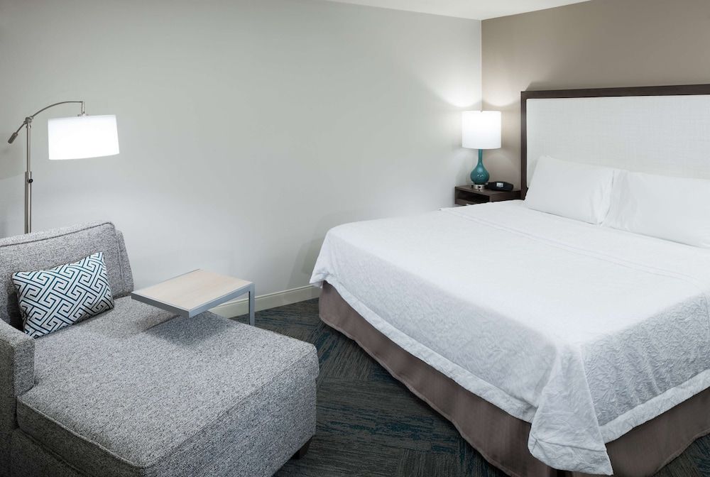 Room, 1 King Bed, Accessible (Hearing)