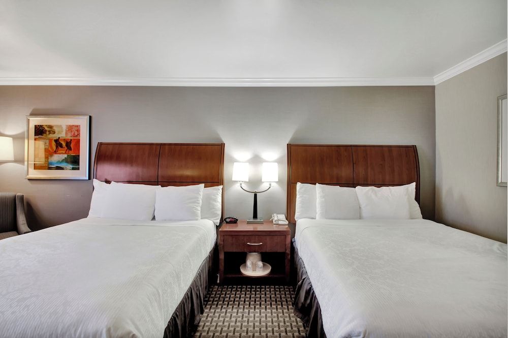 Standard Room, 2 Queen Beds, Non Smoking, Refrigerator