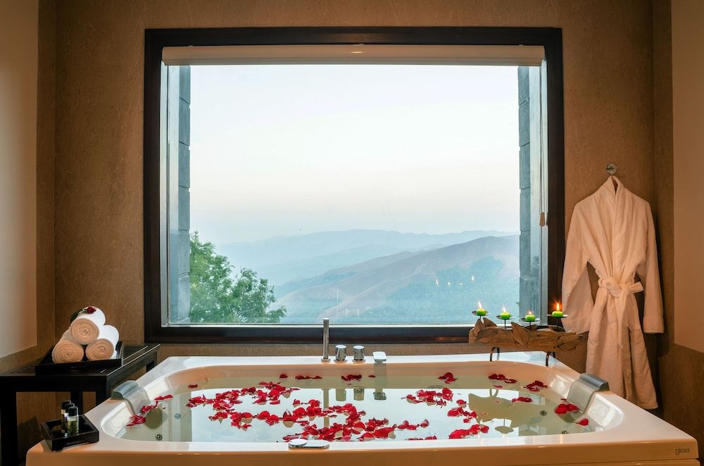 Trivik Hotels & Resorts Chikmagalur Coffee Suite 8