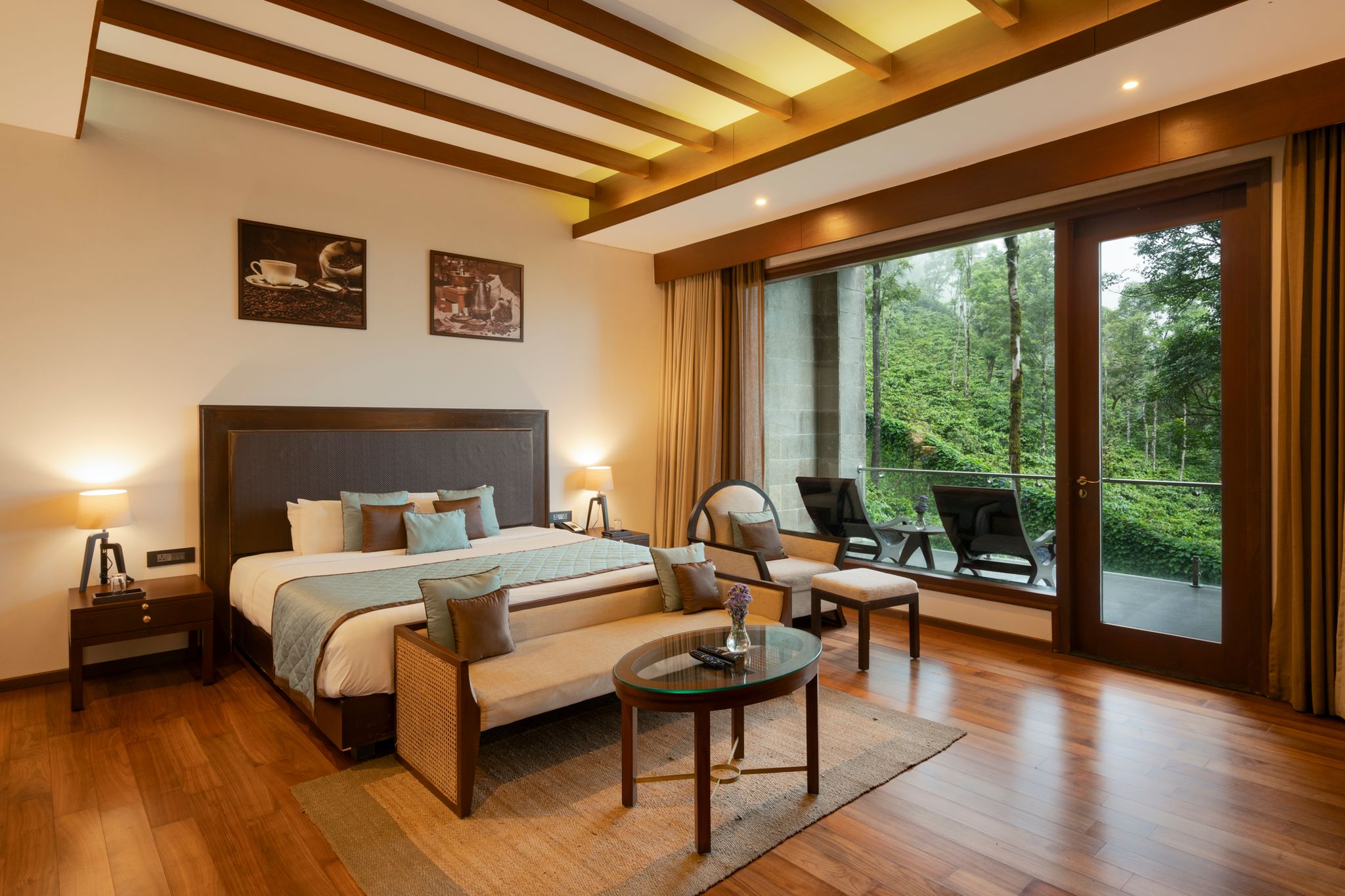 Coffee Suite with Jacuzzi