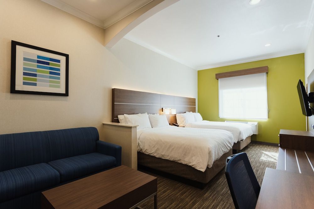 undefined Holiday Inn Express & Suites Davis - University Area by IHG 10