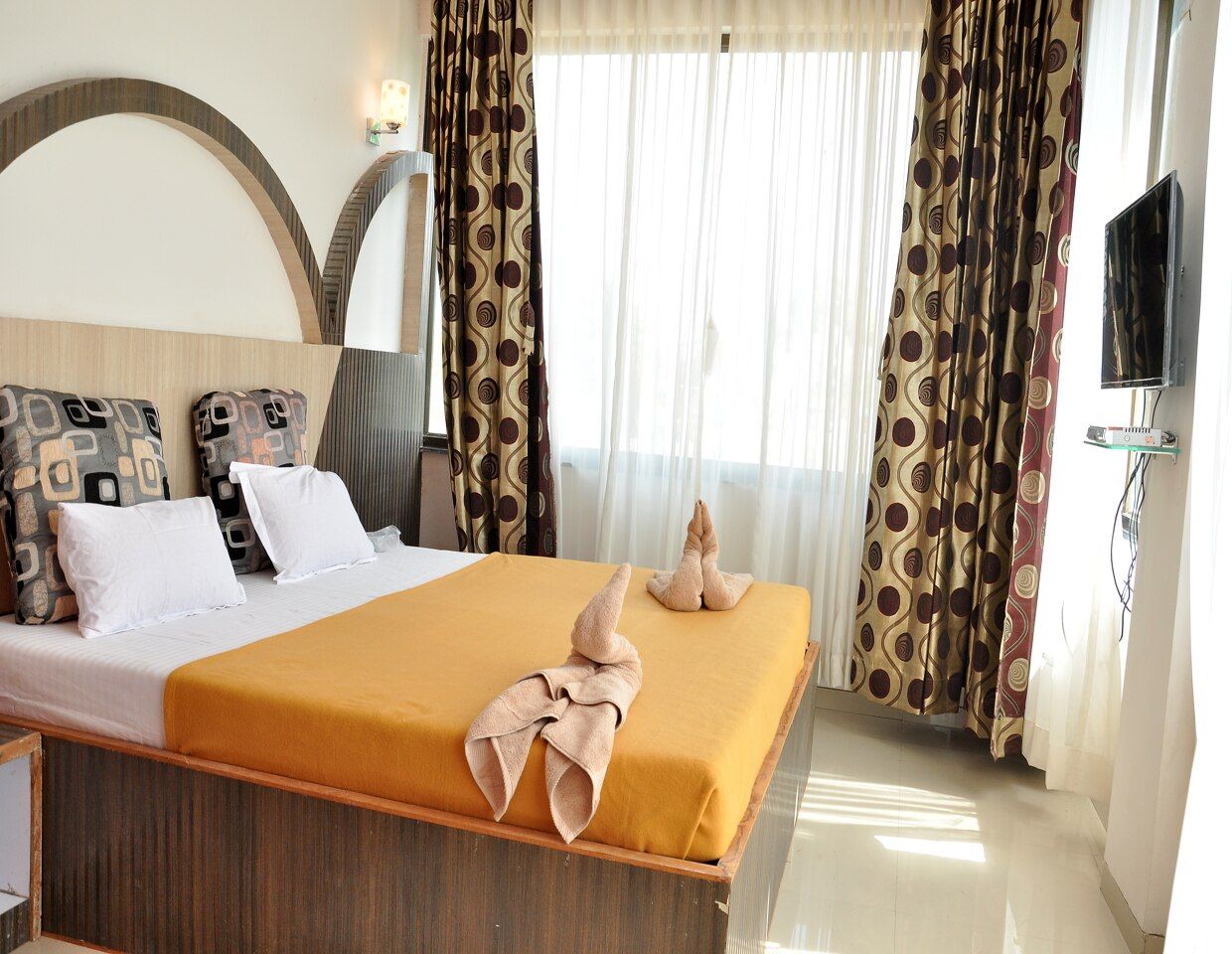 Deluxe Double AC Room