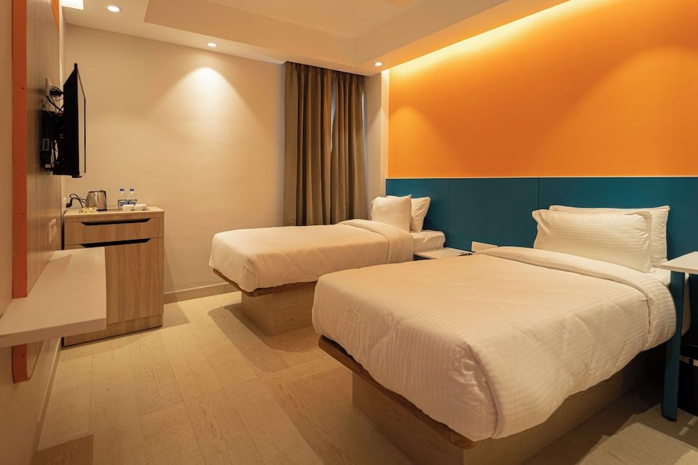 Sparrow Inn Deluxe Twin Room 3