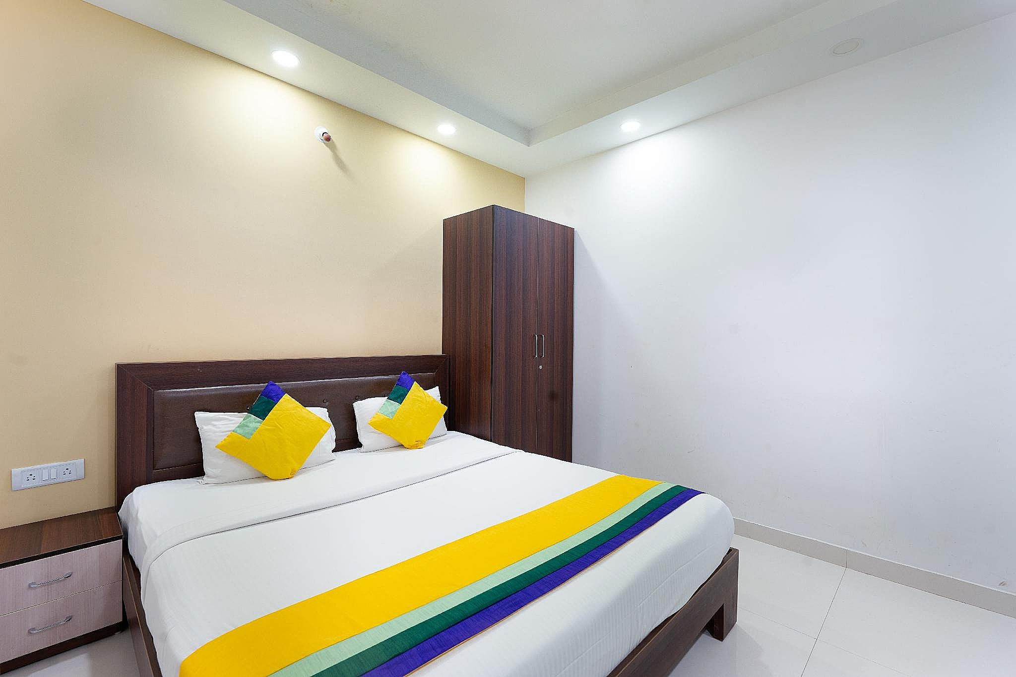 Itsy Hotels Worldtree Standard Double Room 10