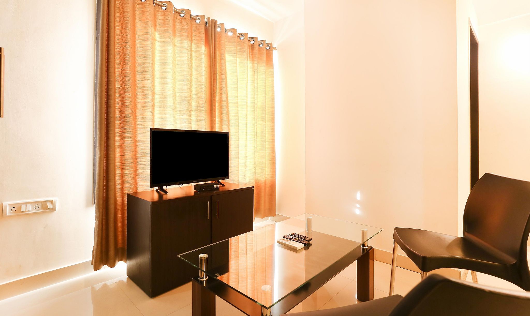 Itsy Hotels Worldtree Standard Double Room 8