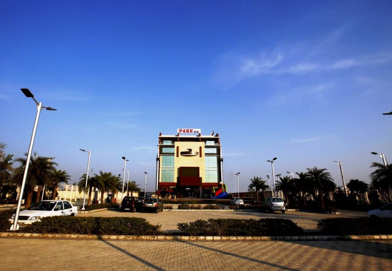Hotel Exterior