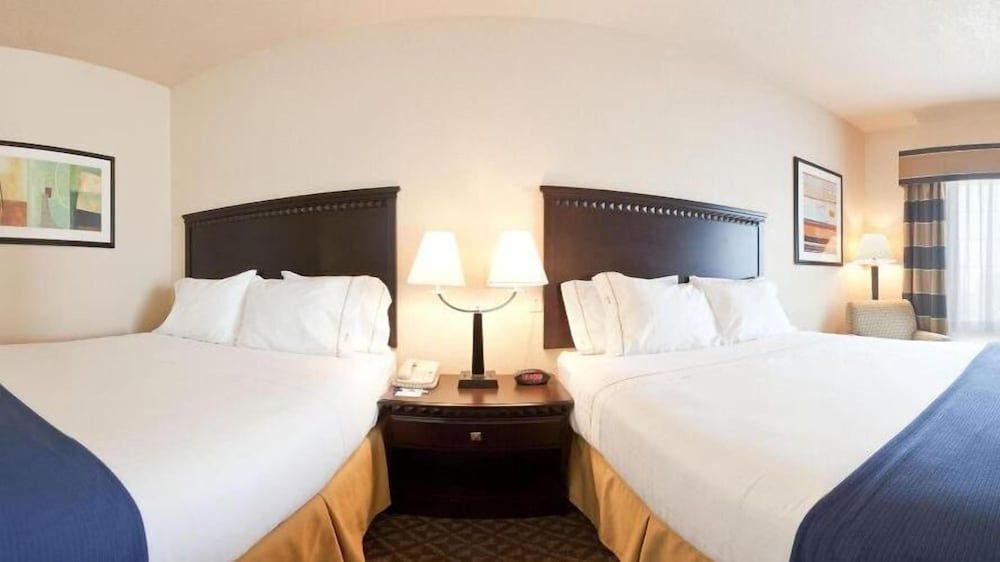 Standard Room, 2 Queen Beds