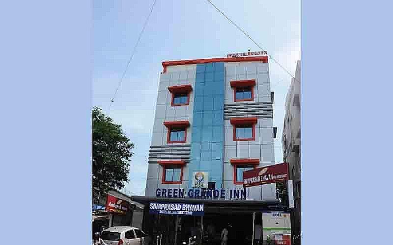 undefined Green Grande Inn 7