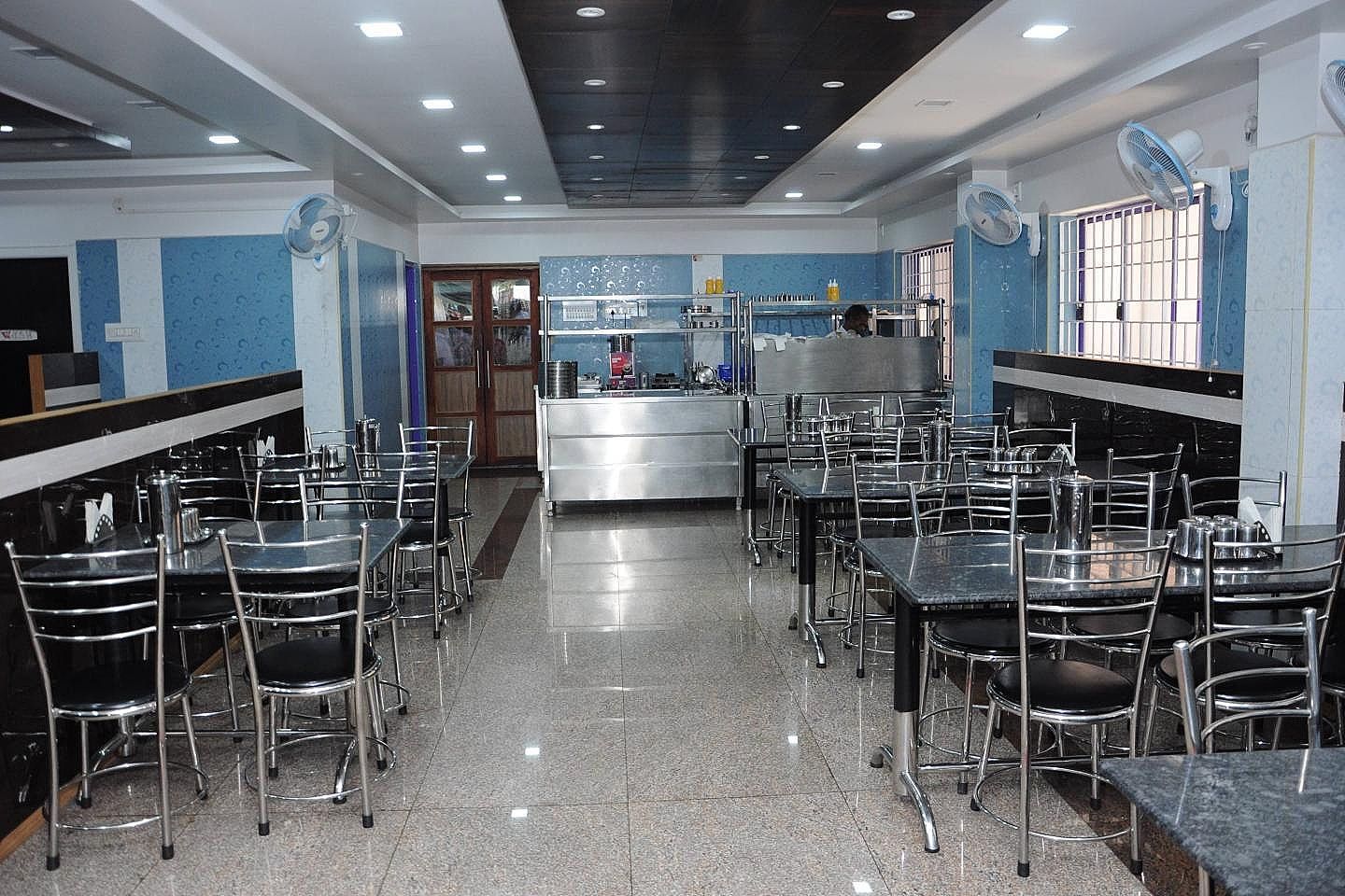 undefined Green Grande Inn 5