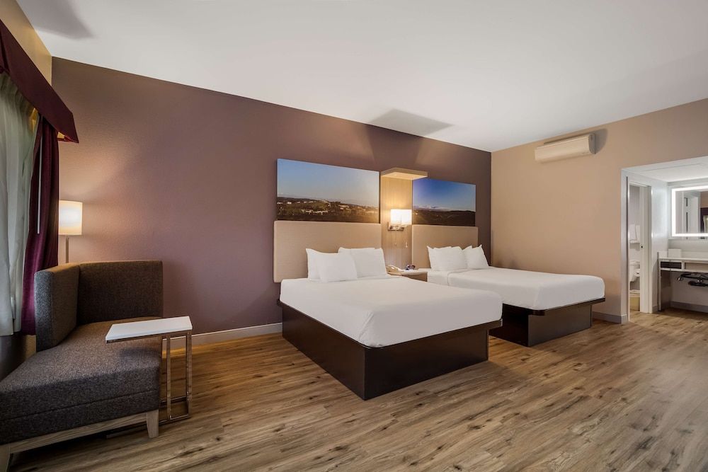 Standard Room, 2 Queen Beds, Non Smoking, Refrigerator (Freeway Side)