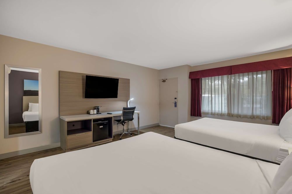 Best Western Diamond Bar Hotel & Suites Standard Room, 2 Queen Beds, Non Smoking, Refrigerator