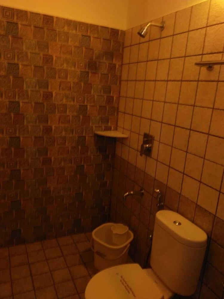 Esparan Heritage Executive Room (No Parking at Hotel) 5