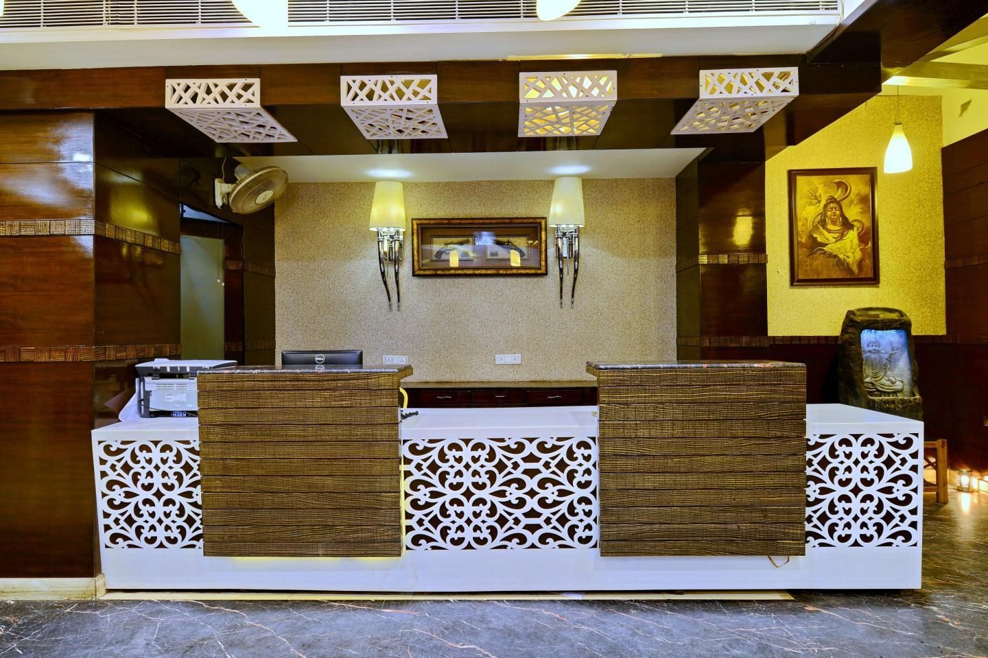 Hotel Raipur Inn