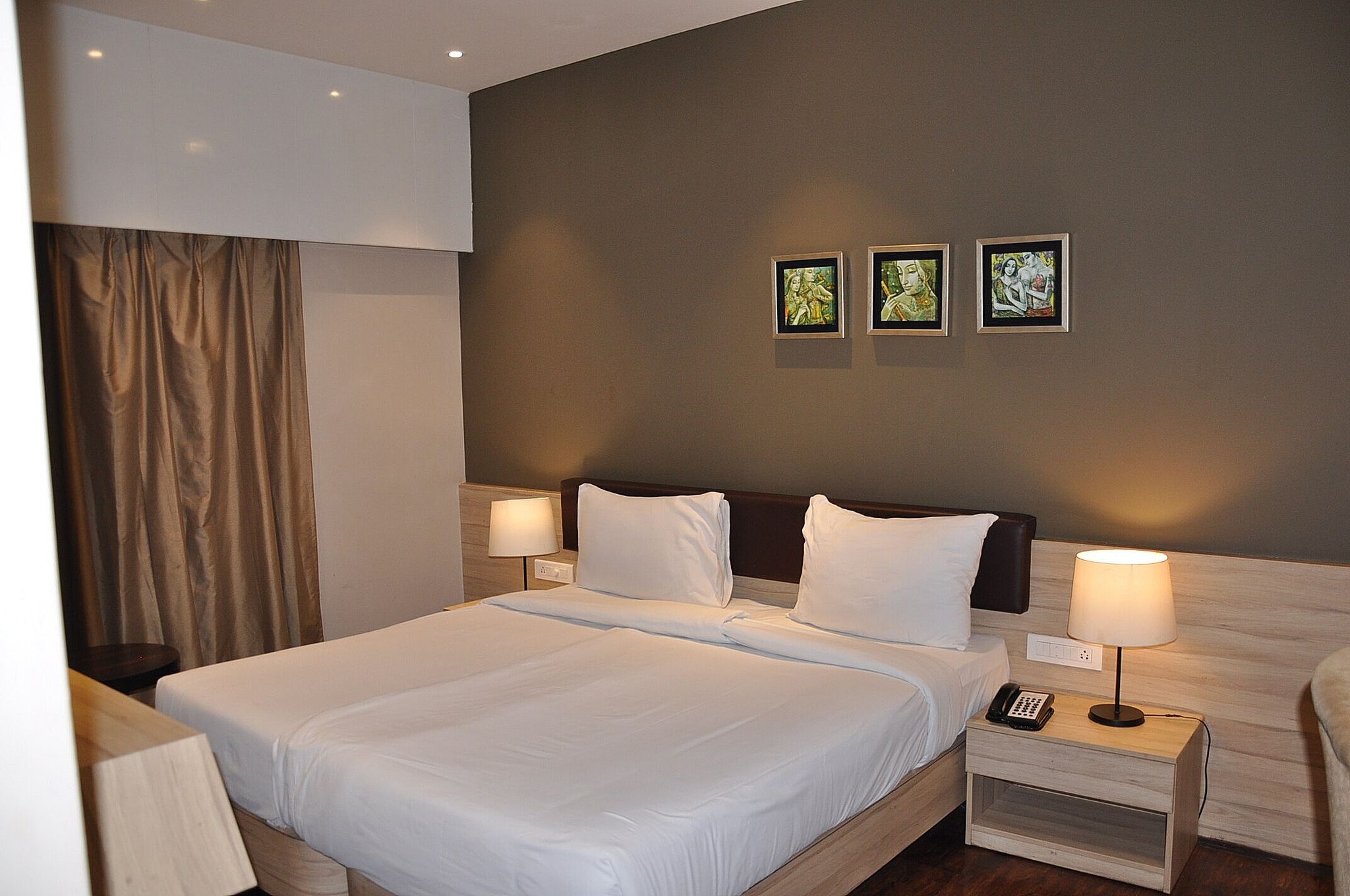 Fern Club Room