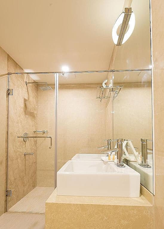 Hotel Chenthur Park Deluxe Room 12