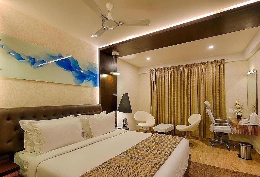 Hotel Chenthur Park Deluxe Room