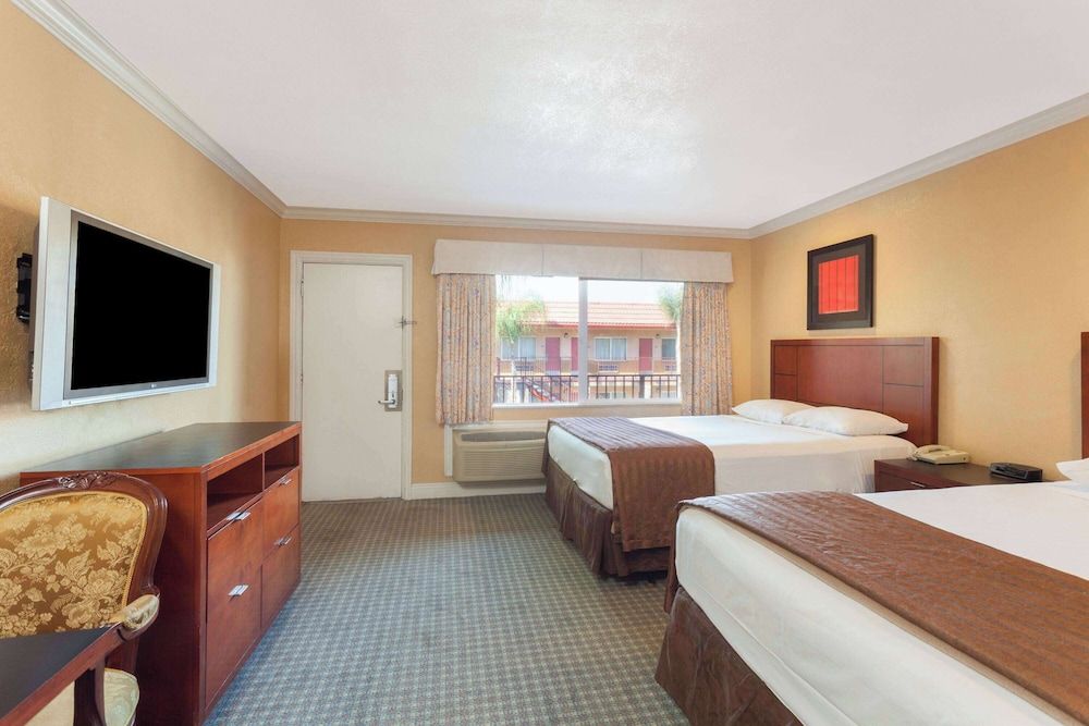 Standard Room, 2 Queen Beds
